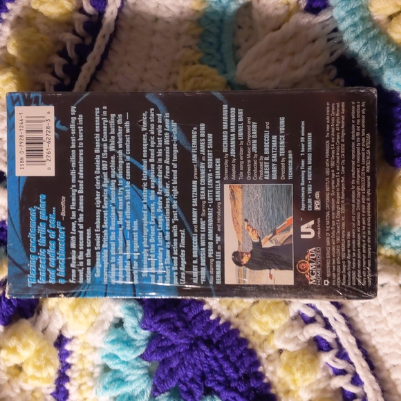 From Russia with Love VHS Movie - Picture 2 of 2